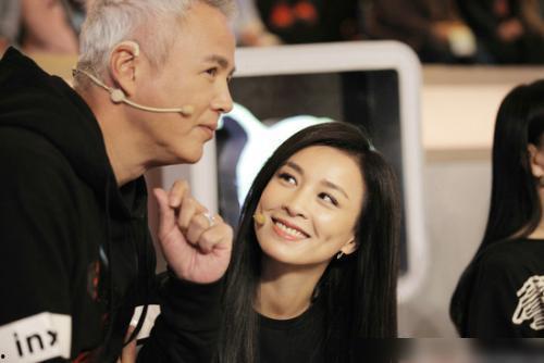 爆料张庭夫妇视频大全集,揭秘明星夫妻的甜蜜日常与幕后故事  第2张